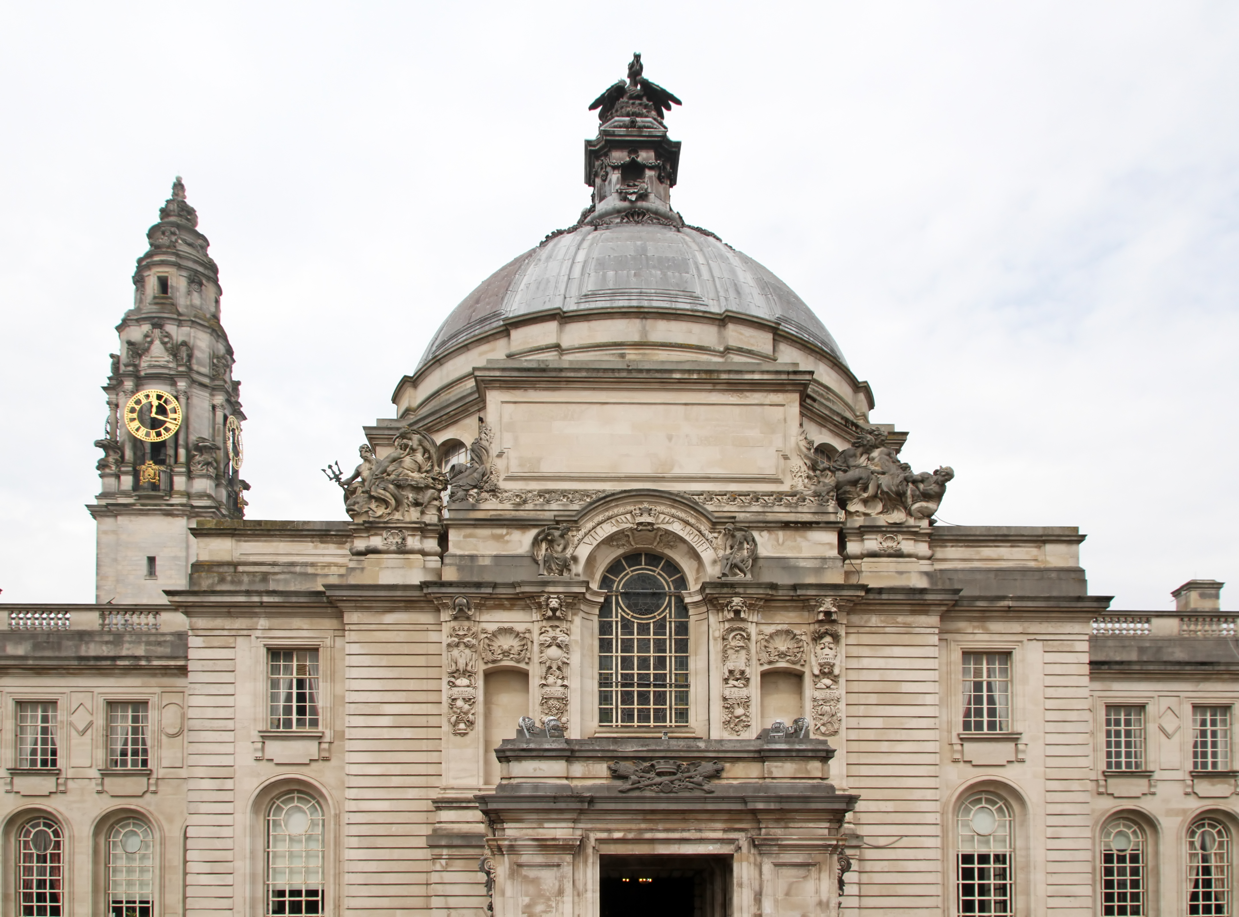 City Hall, Cardiff - Wikipedia