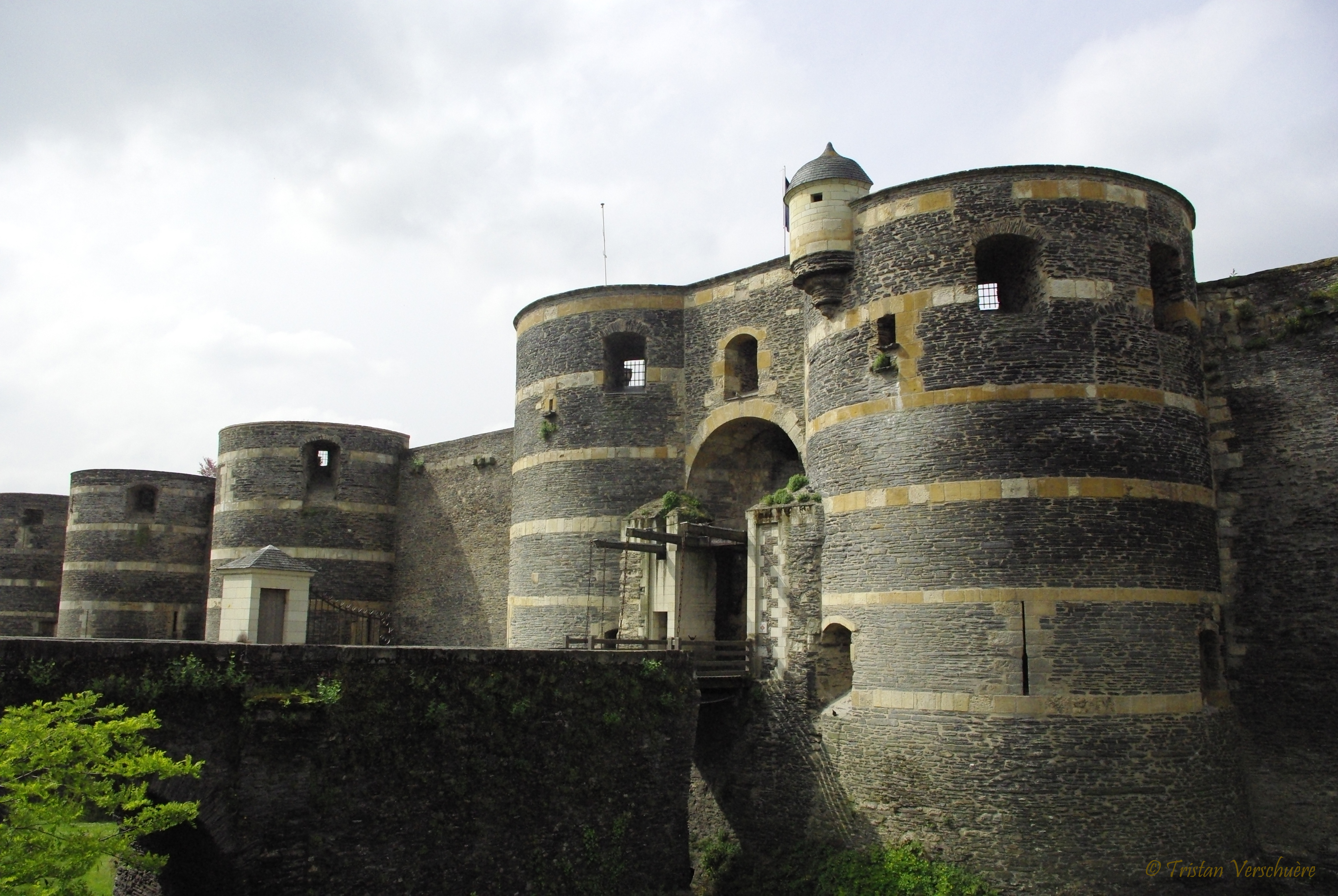 Dangers chateau Chateau d'Angers