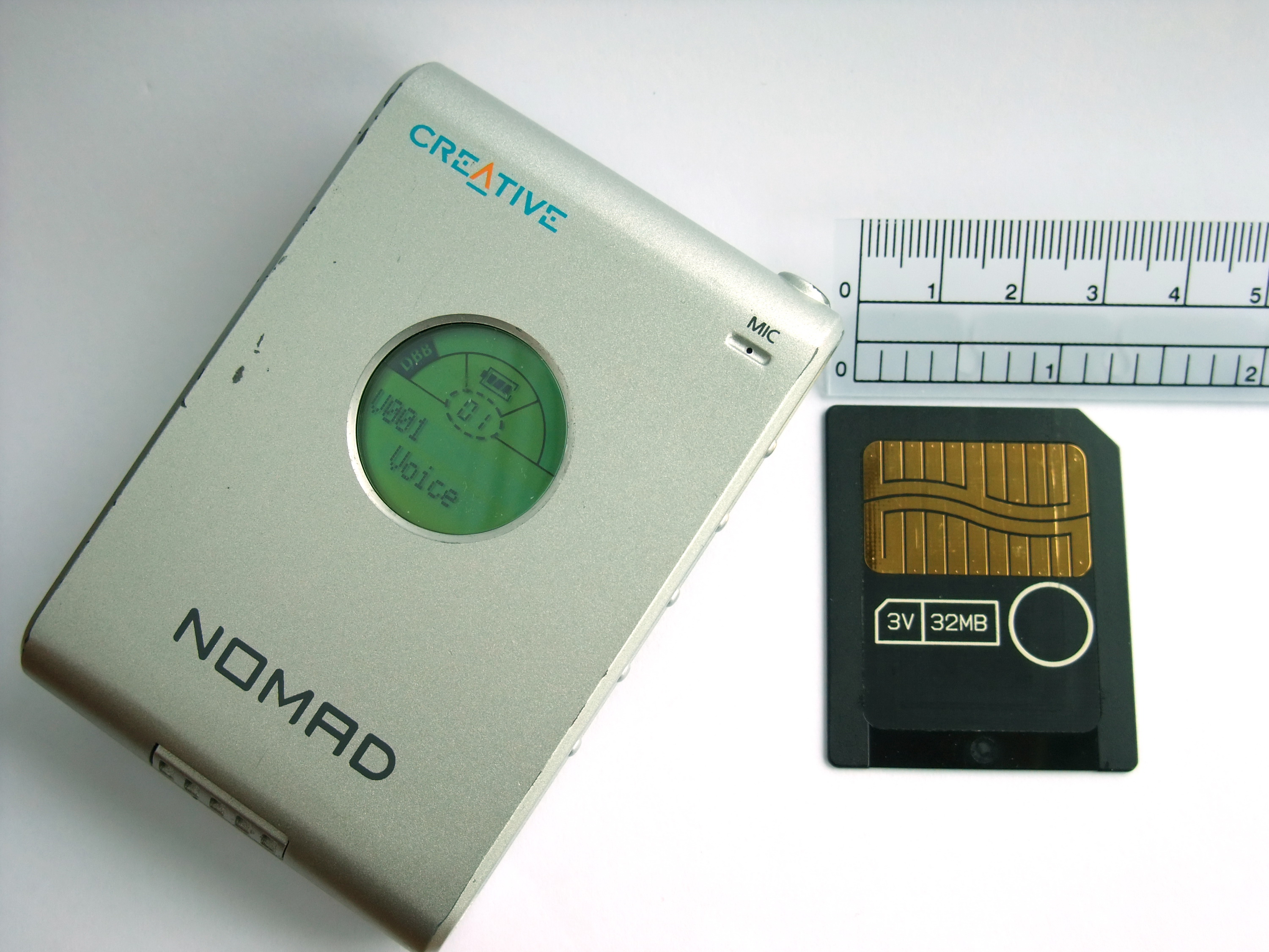 File:Creative Nomad MP3 Player.JPG - Wikimedia Commons