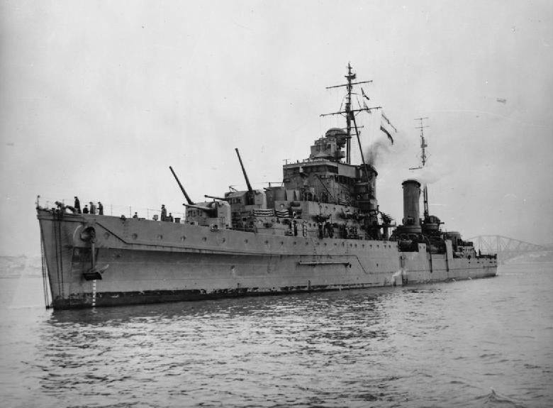 File:HMS Dido (37).jpg