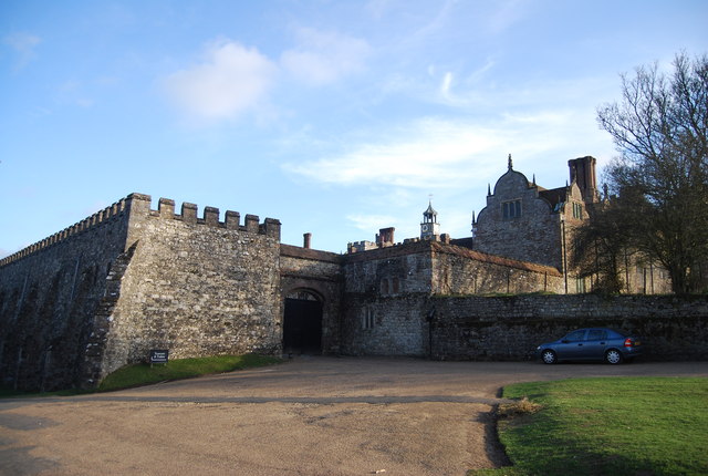 File:Knole House - geograph.org.uk - 2943838.jpg