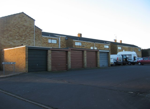 File:Laburnum Way garages - geograph.org.uk - 667506.jpg