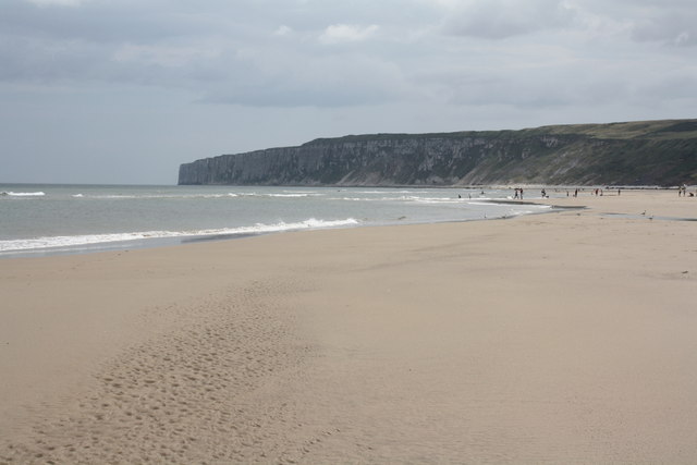 Low tide, Reighton Sands - geograph.org.uk - 4127215