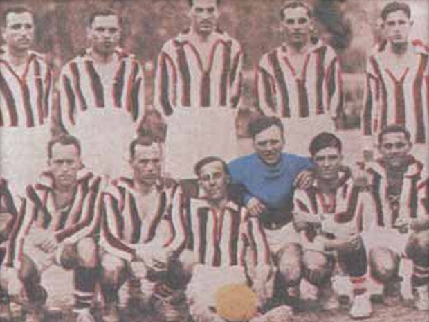 File:Olympiakos cfp c. 1927-1929.jpg