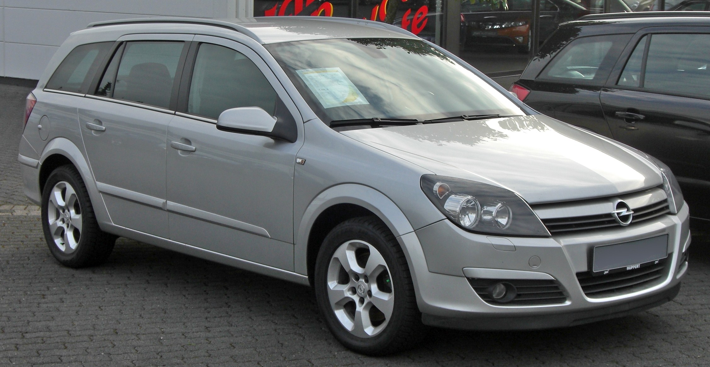 File:Opel Astra H 1.9 CDTI Caravan Edition Facelift front 20100519.jpg -  Wikimedia Commons