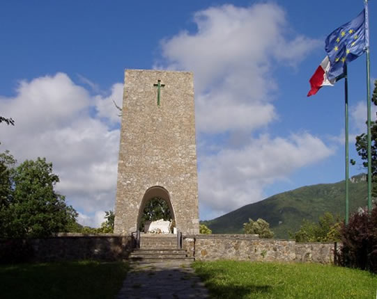 Sant'Anna di Stazzema: cosa fare, cosa vedere e dove dormire 