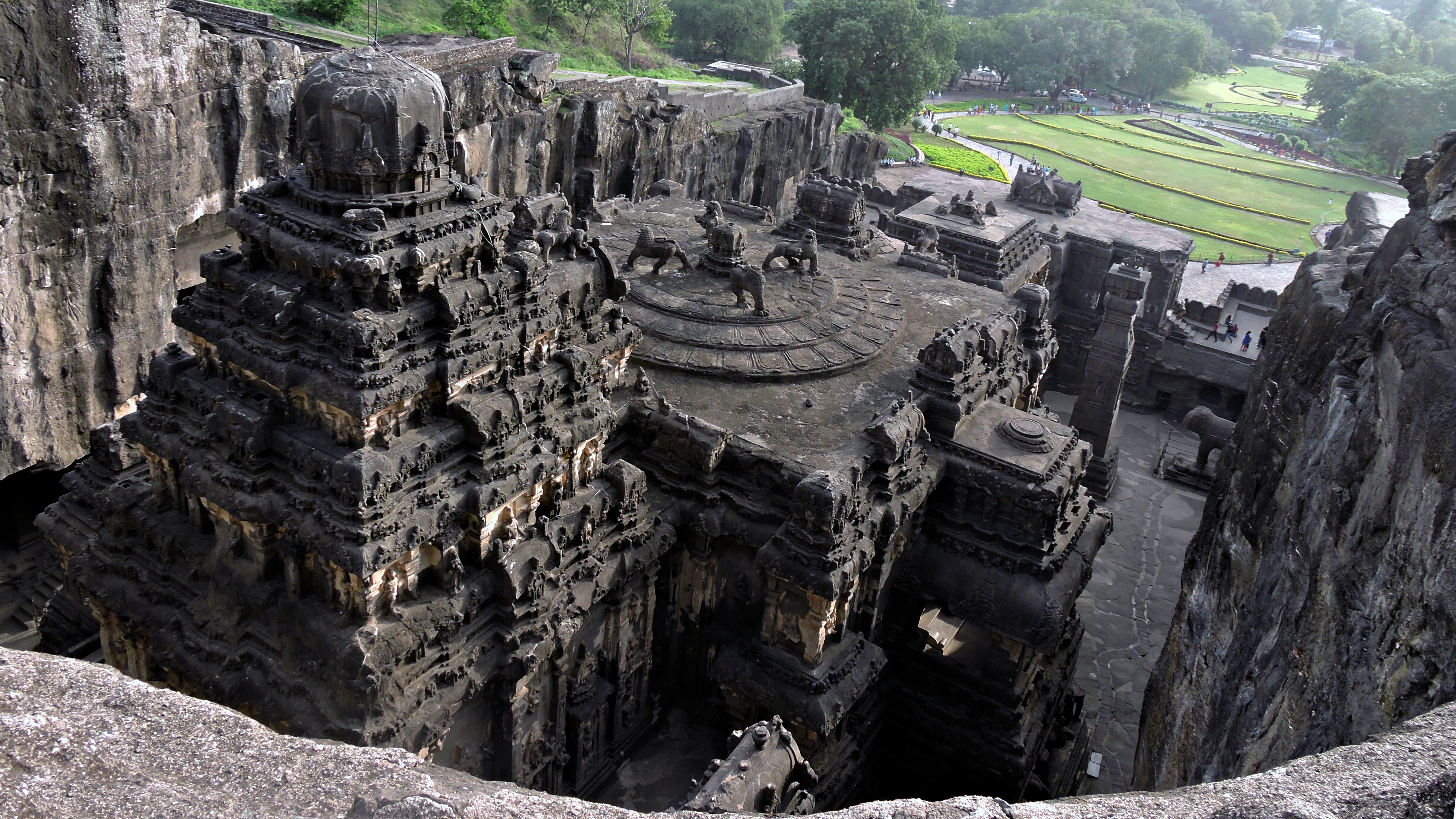 mount kailash temple