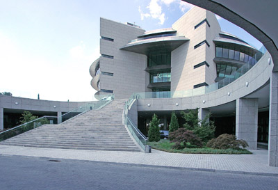 "Ciudad Financiera de Boadilla", headquarters in Madrid, Spain.