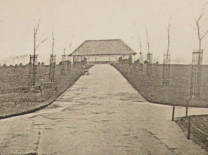 File:Selly Oak Park Shelter.jpg