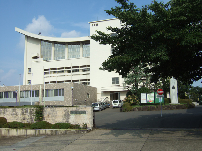 File:専修大学生田キャンパス - panoramio.jpg