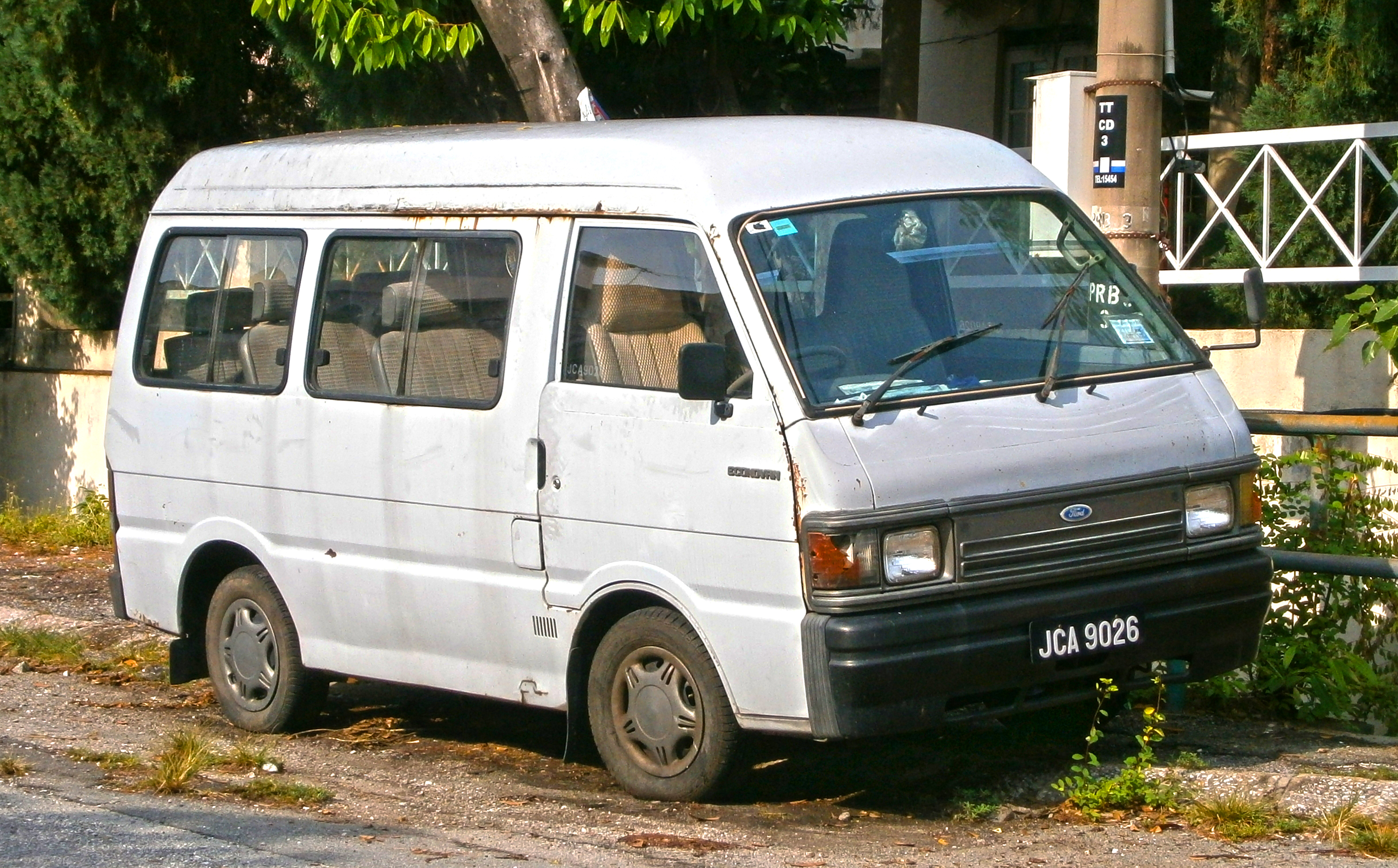 ford vans 1990s