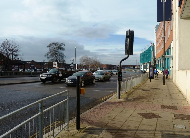 File:A430 at Gloucester Quays - geograph.org.uk - 4298792.jpg