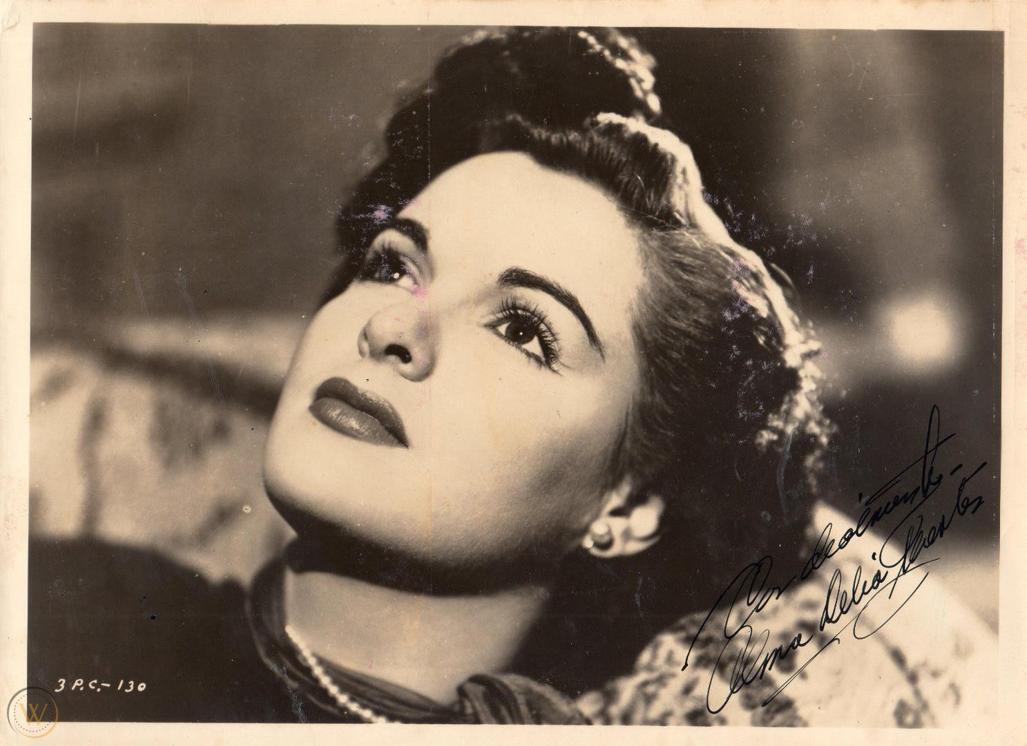 Alma Delia Fuentes, circa 1953.jpg.
