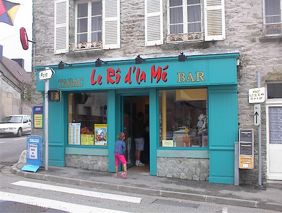 File:Bar Cherbourg langue normande.jpg