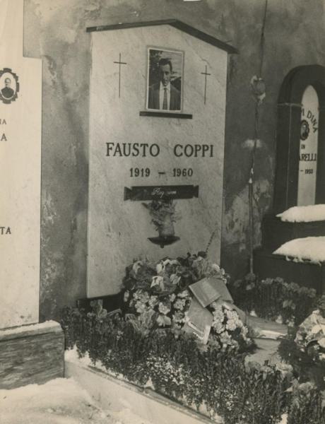 File:Castellania Tomba di Fausto Coppi.jpg