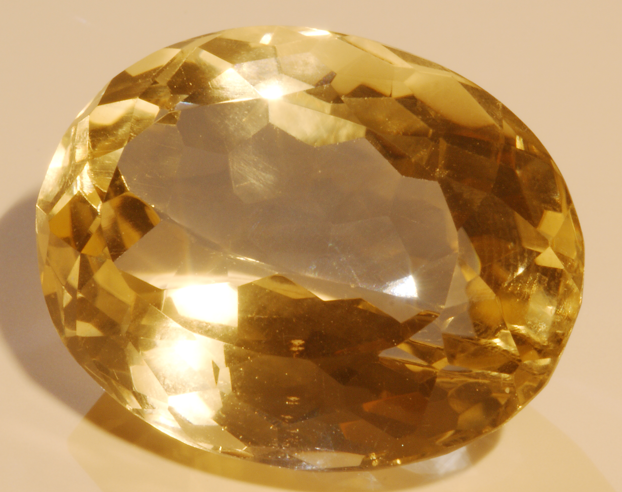 Желтый камень драгоценный цитрин