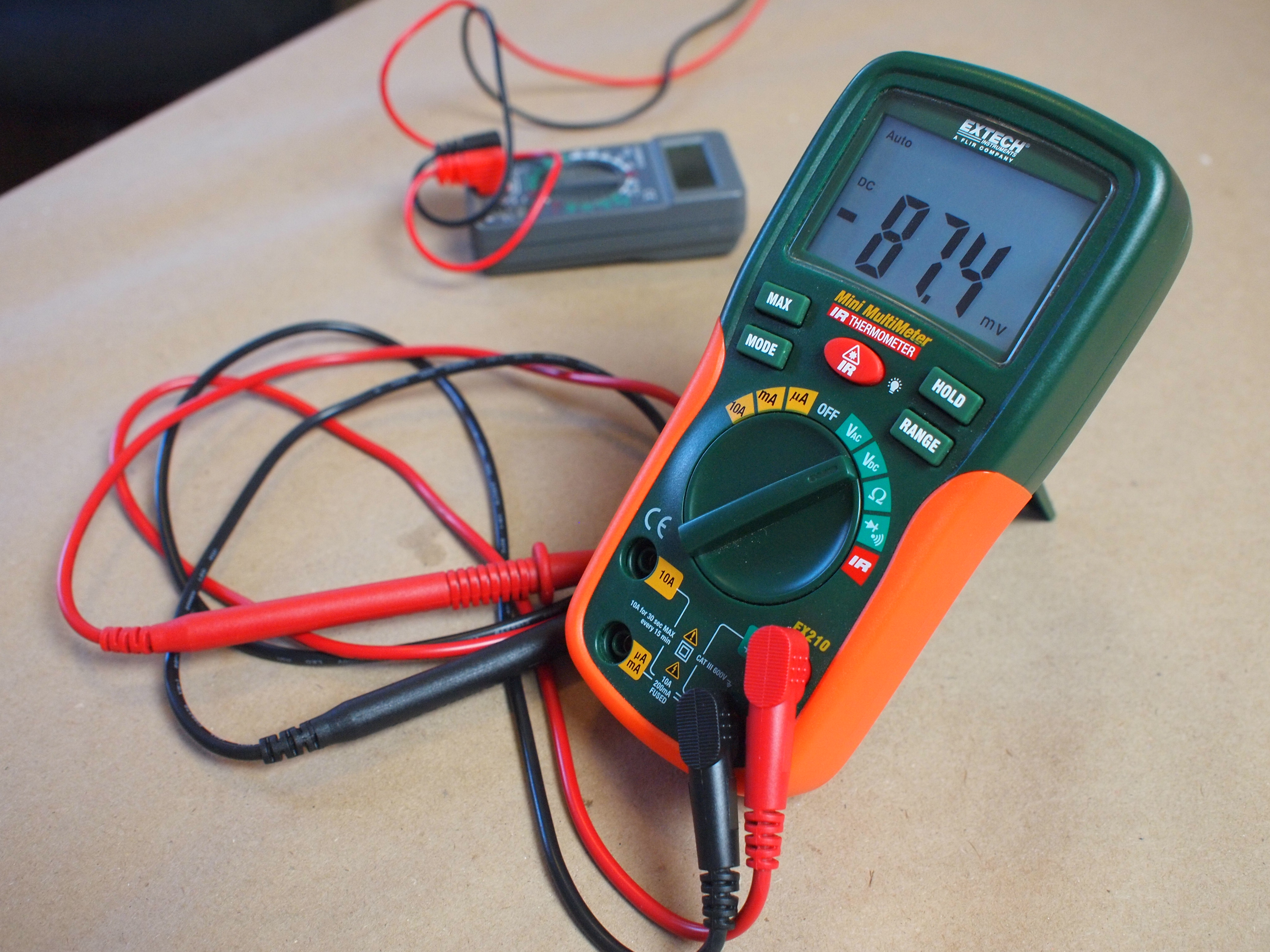 Мультиметр rgk dm 10. Мультиметр Extech ex. Мультиметр Extech ex310. Мультиметр 210. Mini Multimeter ir Thermometer ex210.