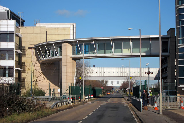 File:Footbridge over Ramsgate Road - geograph.org.uk - 2782167.jpg