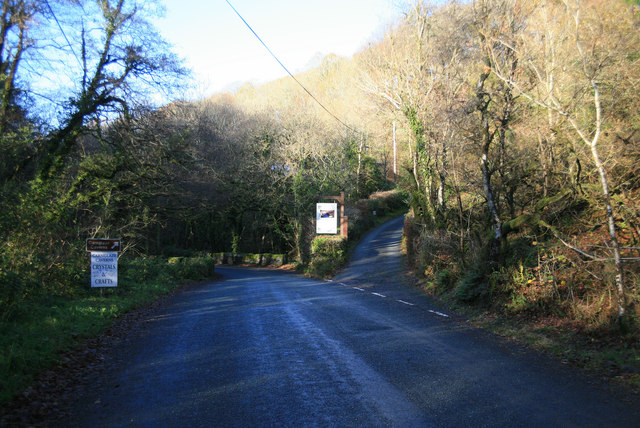 File:For Carnglaze Caverns turn right - geograph.org.uk - 3251243.jpg