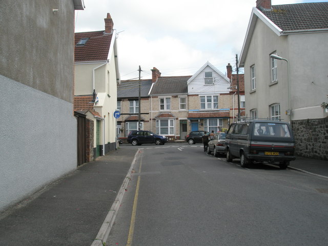 File:Junction of Coronation and King Edward Streets - geograph.org.uk - 941531.jpg