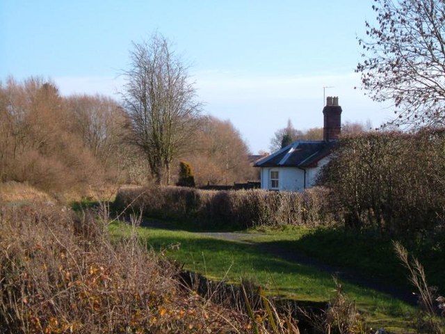 Lock keepers cottage. - geograph.org.uk - 288741