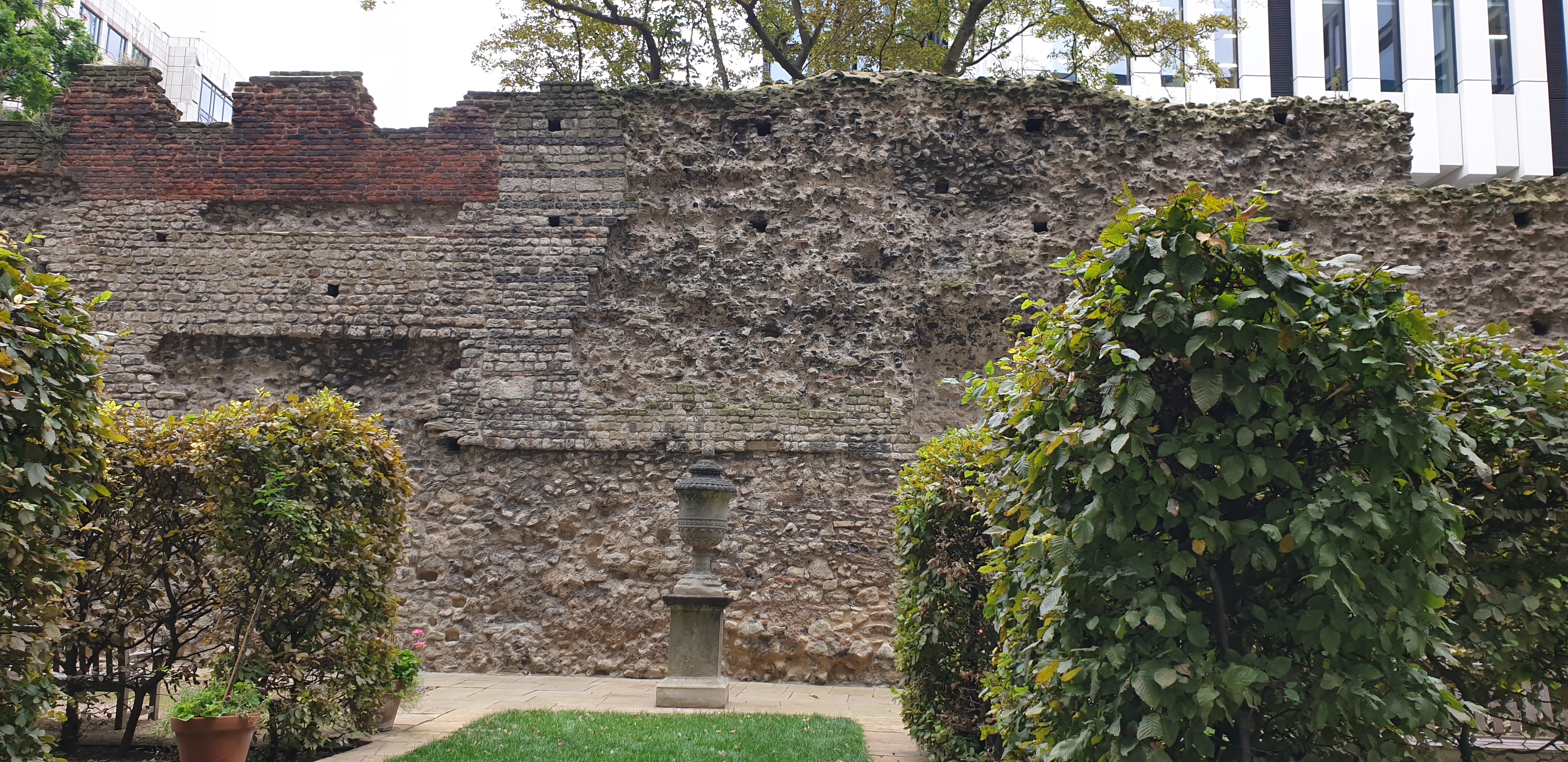 Roman Wall London. The Roman Wall at St Alphege Gardens. The via decumana in Roman London.
