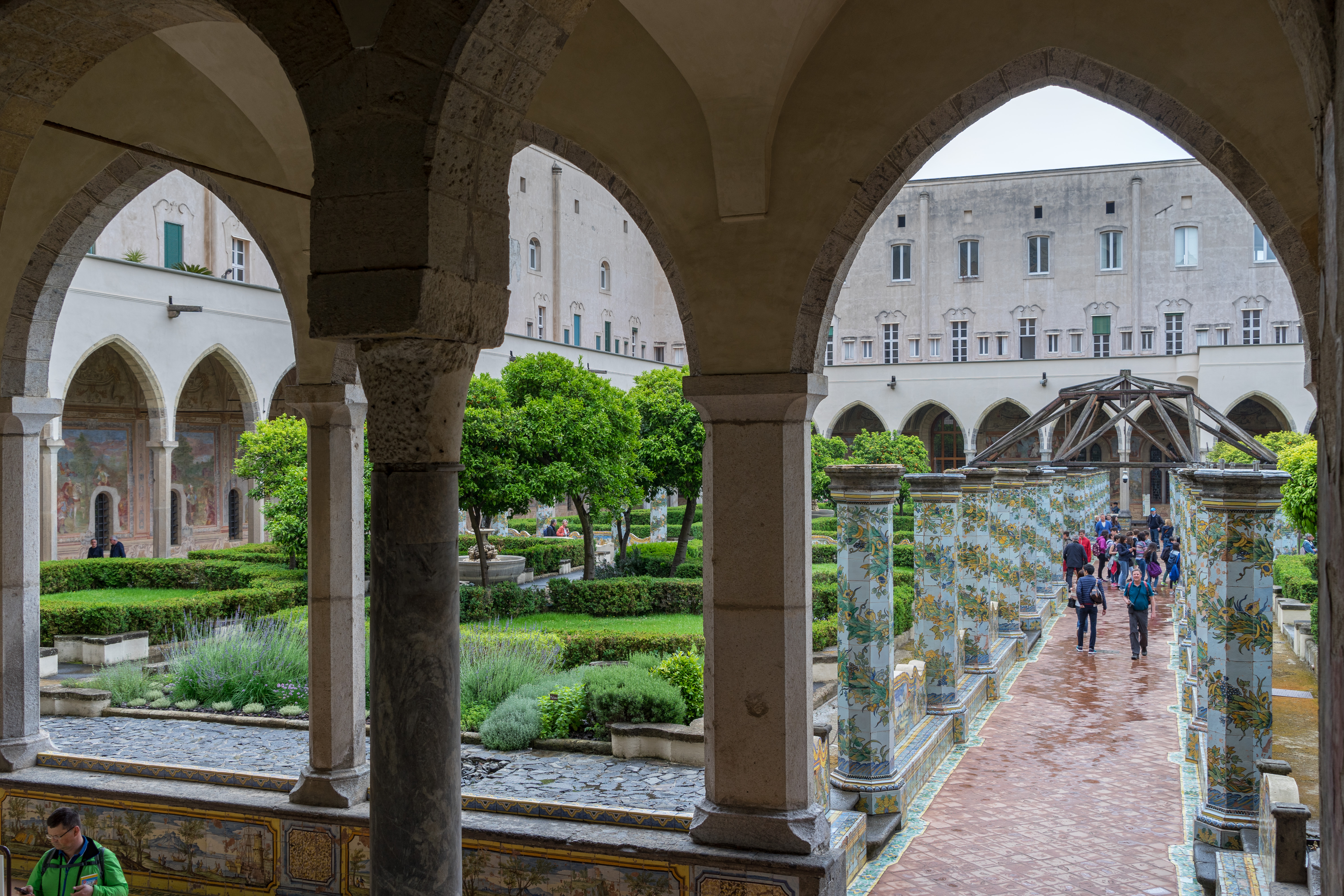 Santa Chiara, Naples - Wikiwand