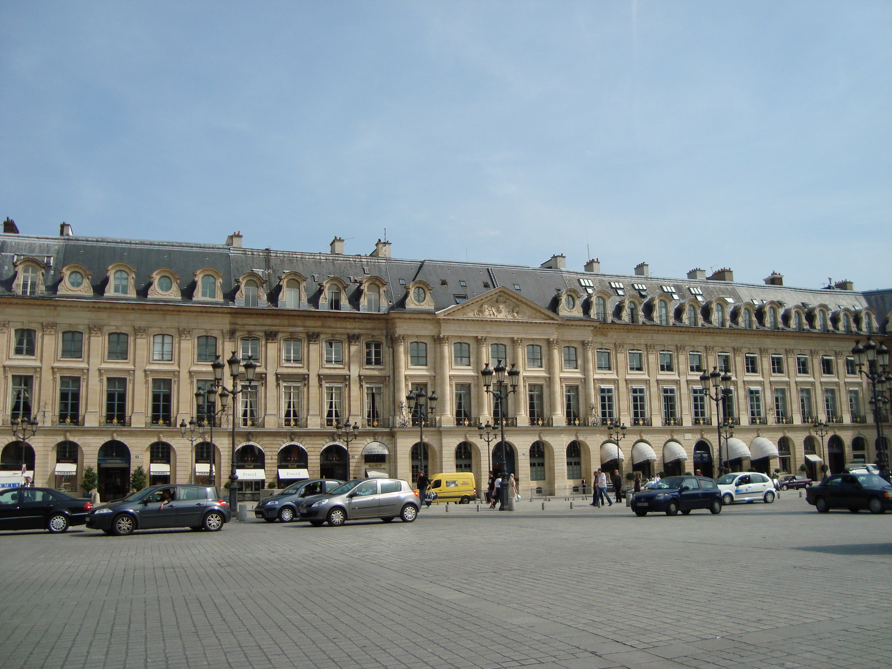 File:Paris Hôtel de Ségur 22 place Vendôme 2012 2.jpg - Wikimedia