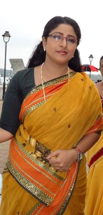 serial actress meena kumari hot