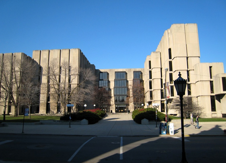 File:Regenstein Library entrance2.jpg