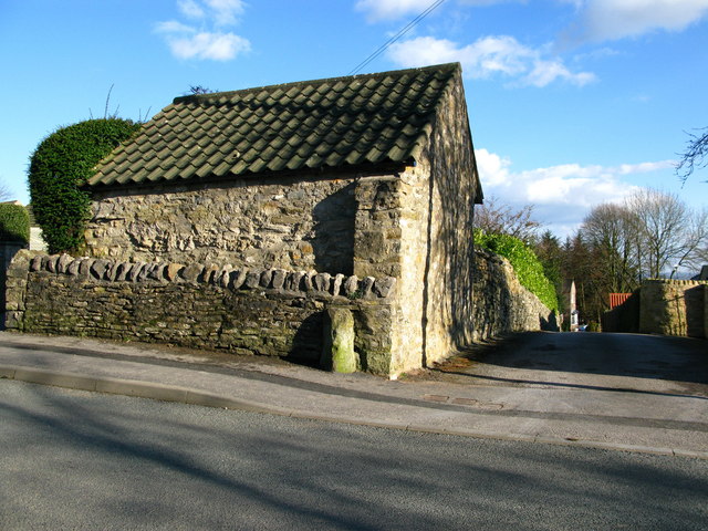 File:Richmond Milestone - geograph.org.uk - 1199919.jpg