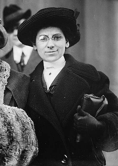 File:Rose Livingston in 1913.png