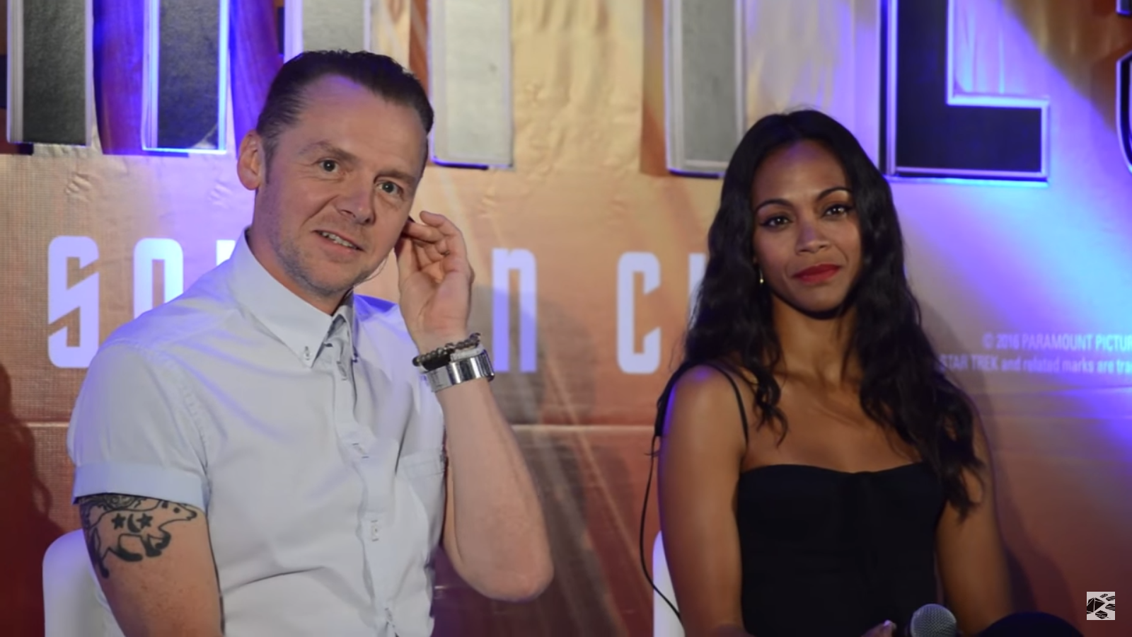 Simon Pegg y Zoe Saldana 2016