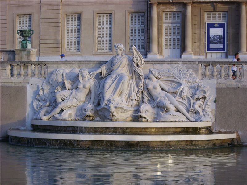 File:Statue Château Borély.JPG