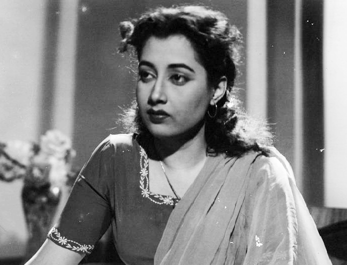 File:Sumitra Devi in Mamta (1952).jpg