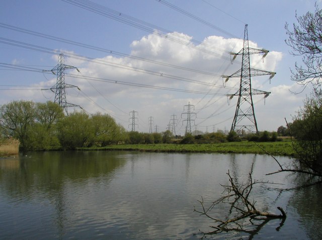 Test Way, Power Lines - geograph.org.uk - 801318