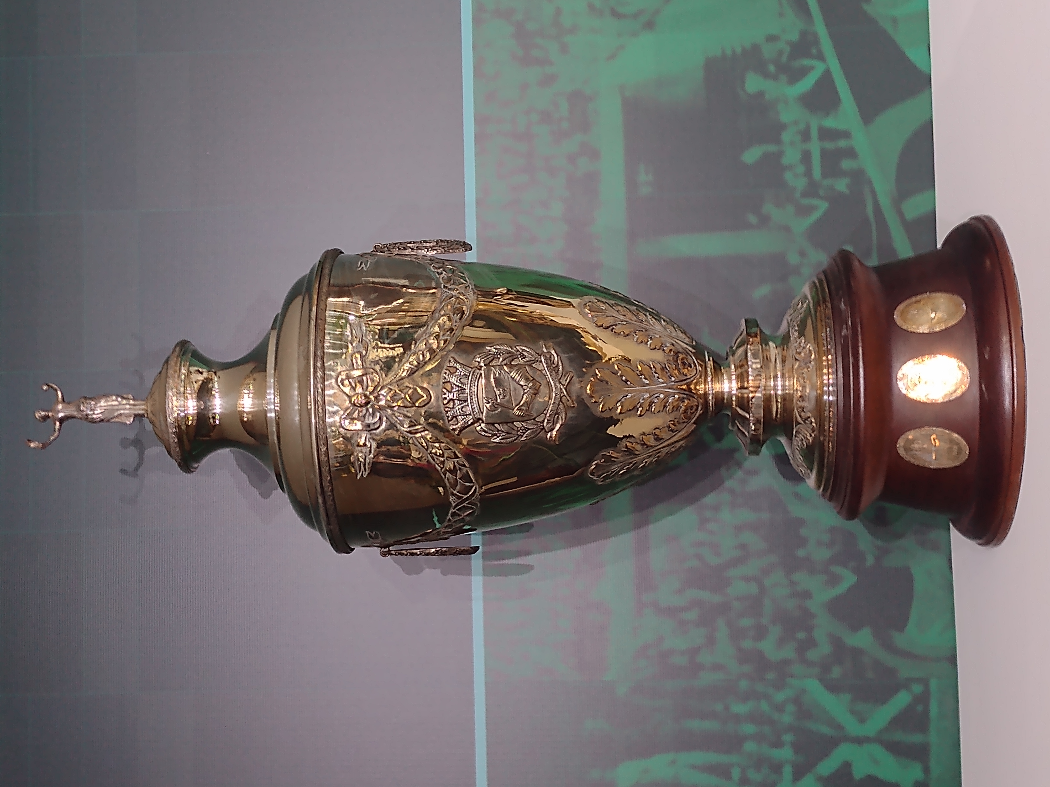 File:Troféu Campeonato paulista de 1920.jpg - Wikimedia Commons