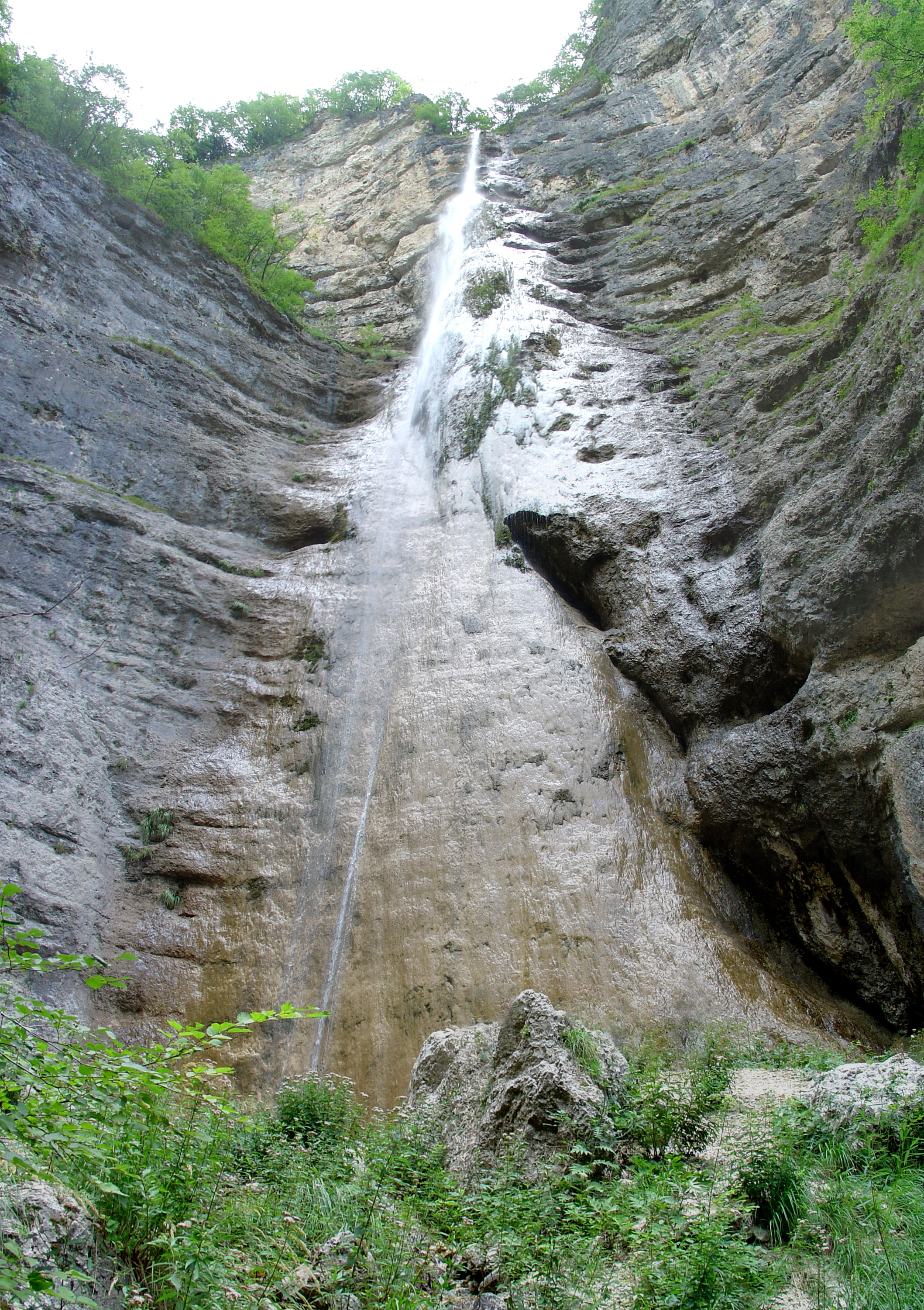 Waterfall in Burrone Giovannelli Mezzocorona (TN) ITaly August 6, 2006 - panoramio.jpg