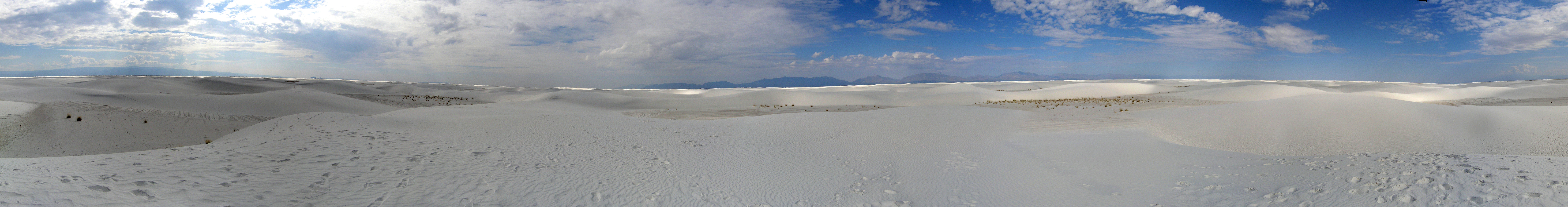 White_sands_panorama_2009.jpg