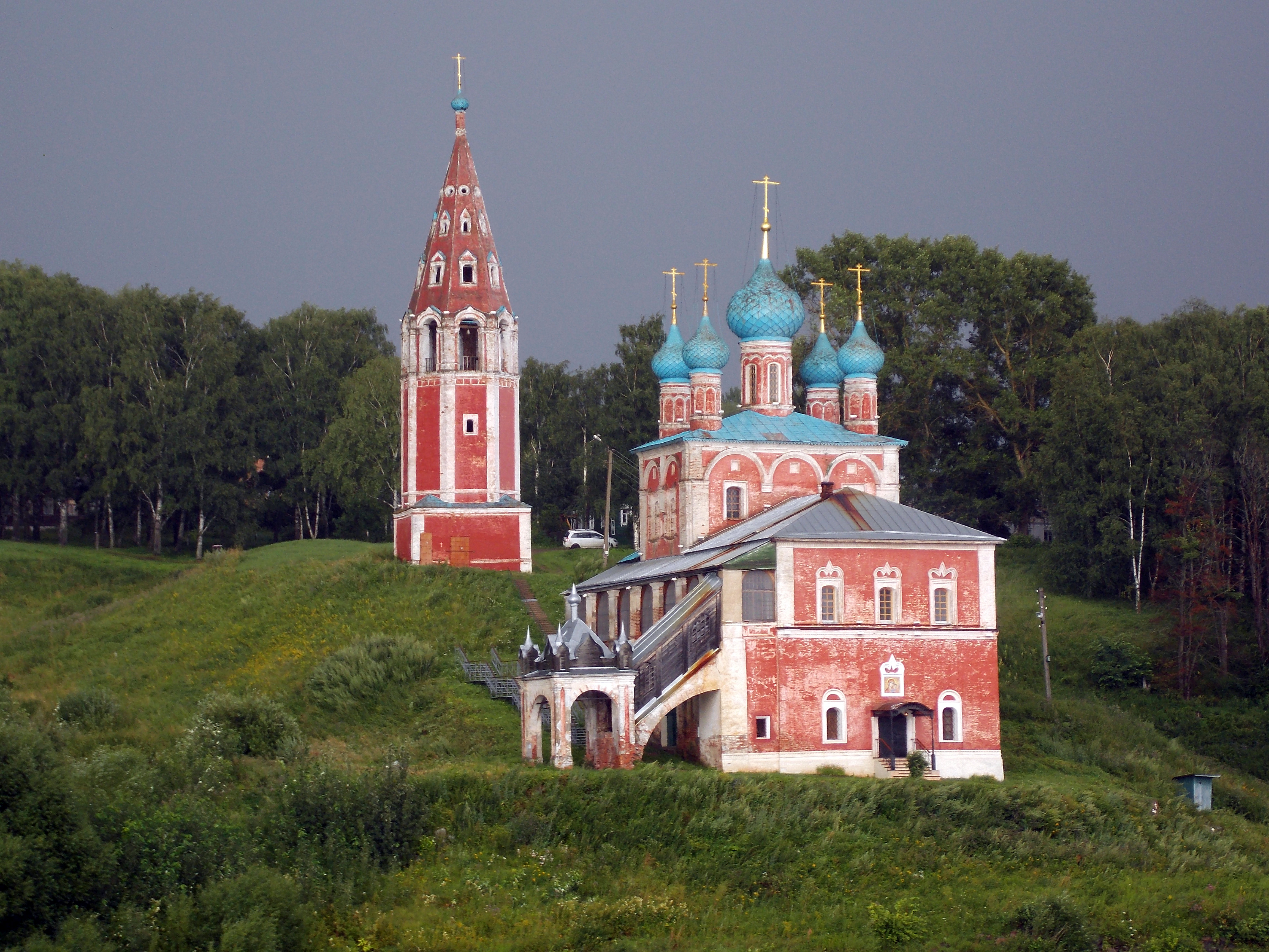 храмы в тутаеве