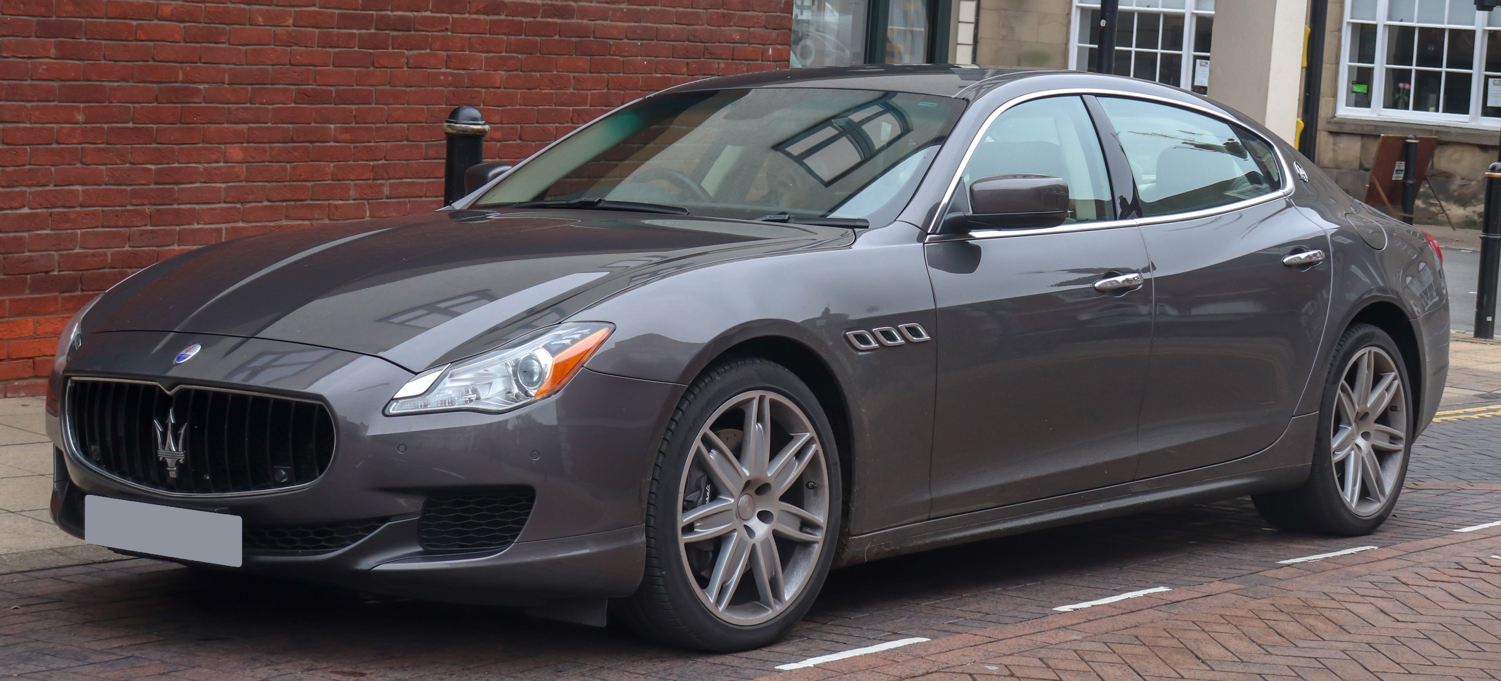 Maserati Quattroporte