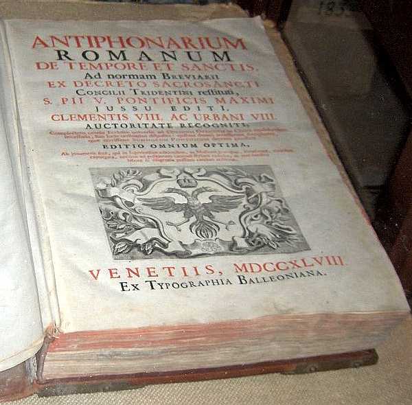 File:Antiphonarium Romanum 1748.jpg