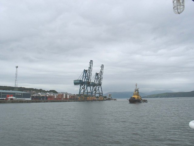 File:Clydeport Container Terminal, River Clyde - geograph.org.uk - 61337.jpg