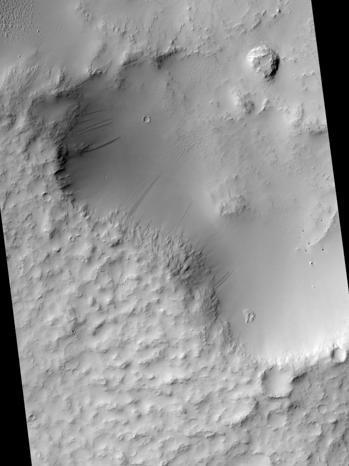 File:Crater north of Galdakao crater.jpg