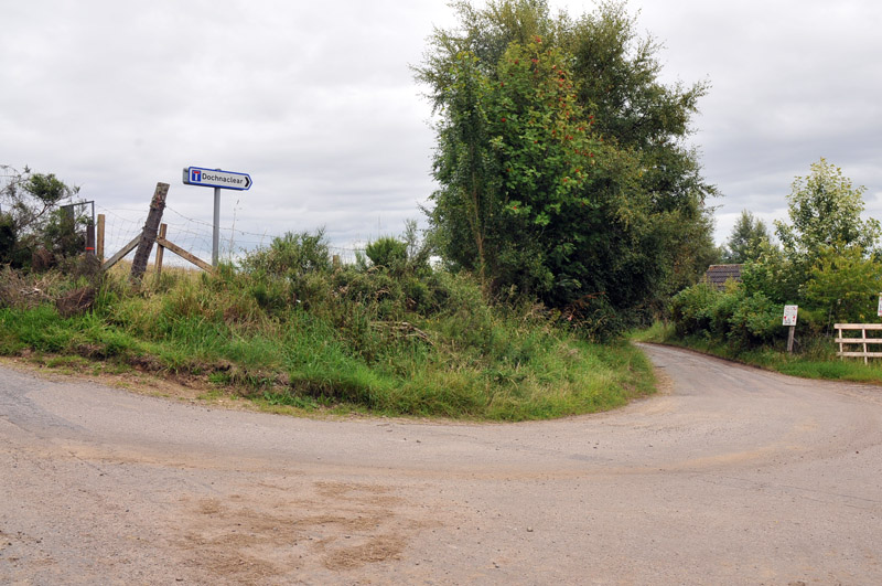 File Dead End Road To Dochnaclear Geograph Org Uk Jpg Wikimedia Commons