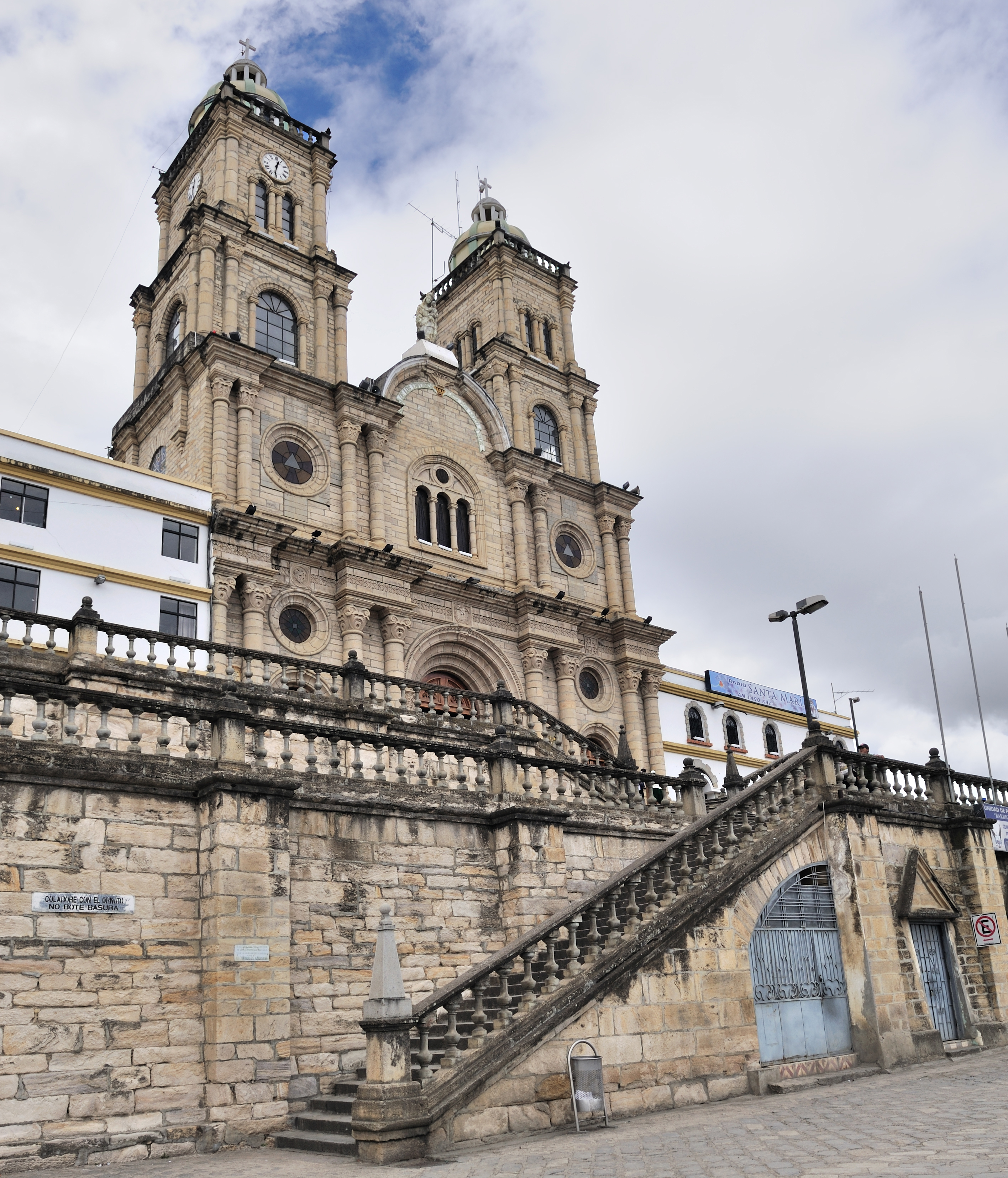 [[Santuario de la Virgen de la Nube