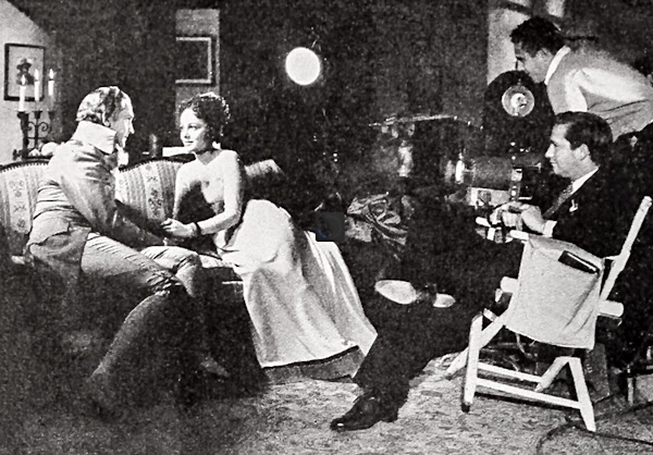 File:Filming on set of Anthony Adverse, 1936.jpeg