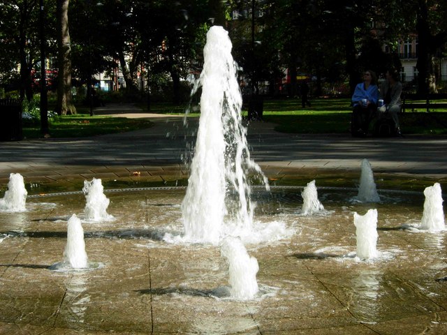 File:Fountain in Russell Square - geograph.org.uk - 253140.jpg