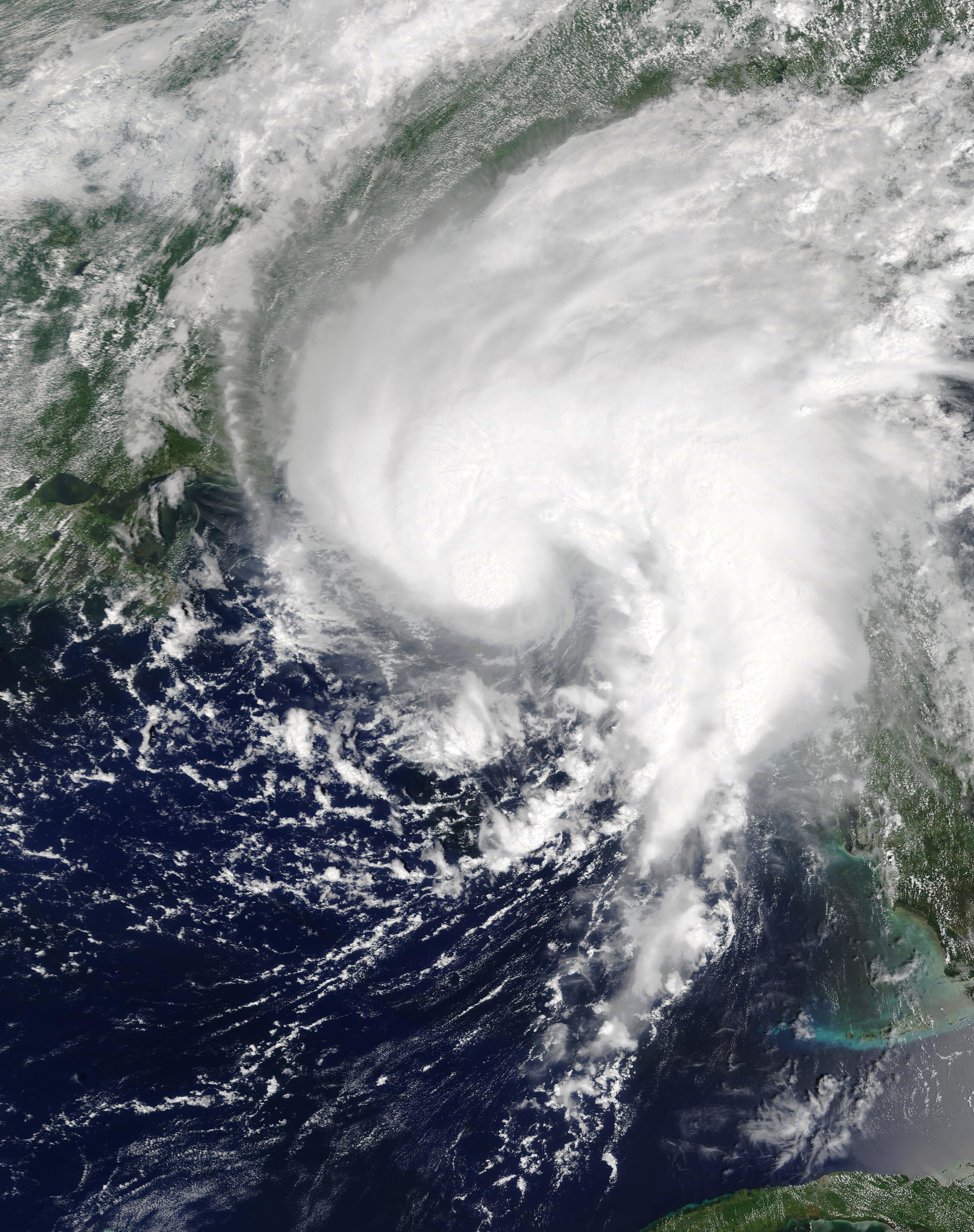 La tempête tropicale Chris devient le deuxième ouragan de la saison