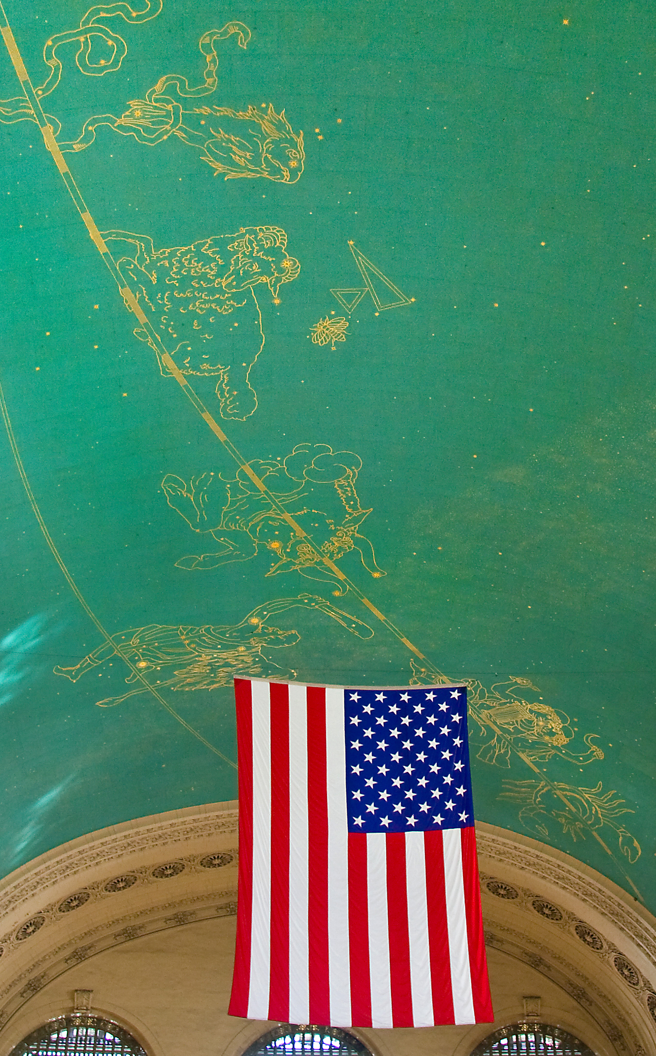 File Grand Central Station Flag And Ceiling 8372019352 Jpg